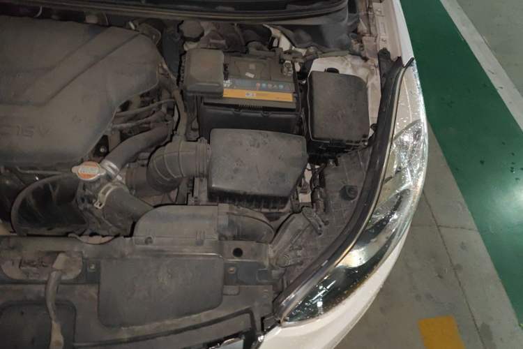 Used Hyundai Elantra (5th Generation / Langdong) 2015 1.6L Automatic Leading Model Engine Bay Left