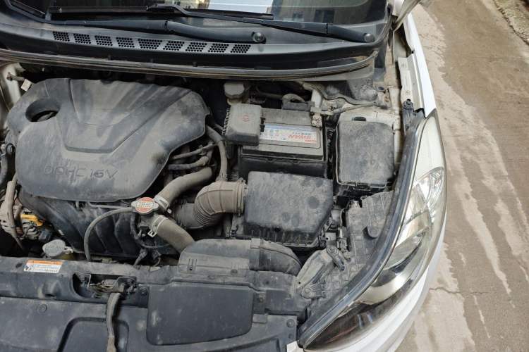 Used Hyundai Elantra (5th Generation / Langdong) 2015 1.6L Manual Leading Model Engine Bay Left