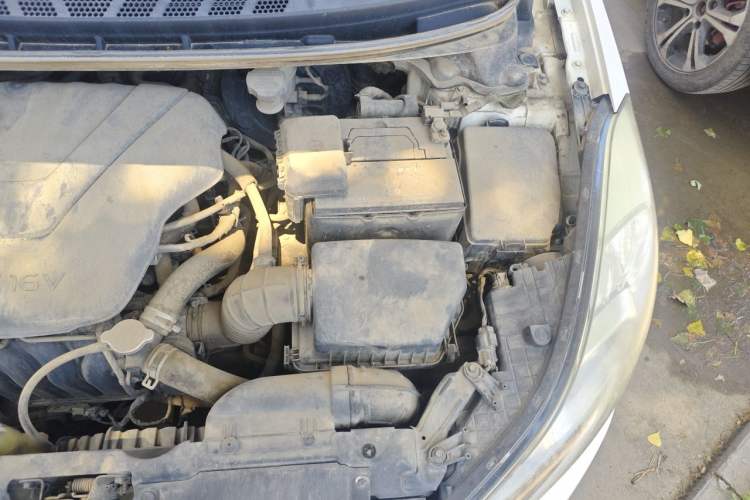 Used Hyundai Elantra (5th Generation / Langdong) 2015 1.6L Automatic Luxury Model Engine Bay Left