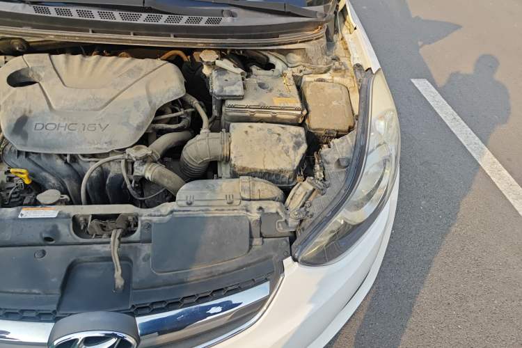 Used Hyundai Elantra (5th Generation / Langdong) 2015 1.6L Manual Leading Model Engine Bay Left