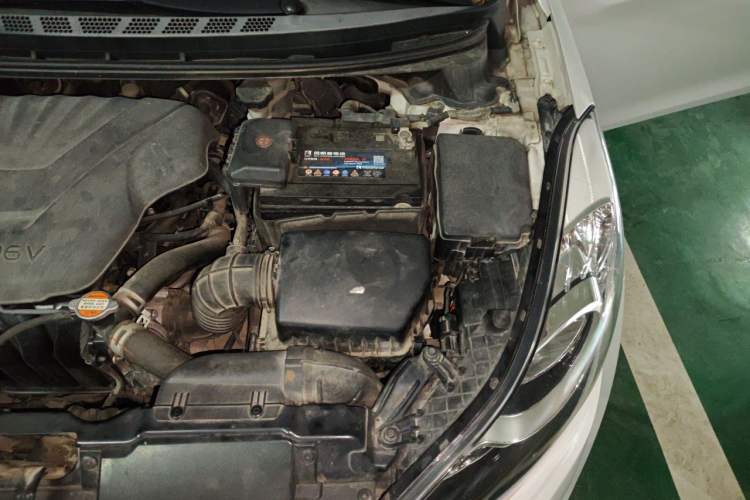 Used Hyundai Elantra (5th Generation / Langdong) 2015 1.6L Automatic Leading Model Engine Bay Left