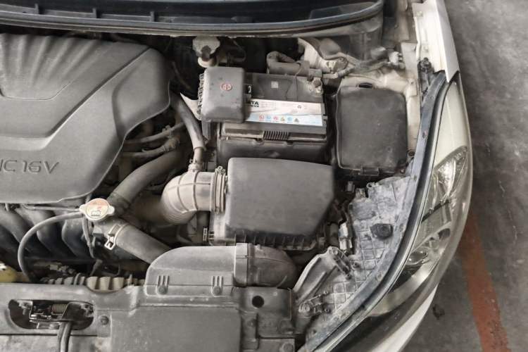 Used Hyundai Elantra (5th Generation / Langdong) 2015 1.6L Automatic Luxury Model Engine Bay Left