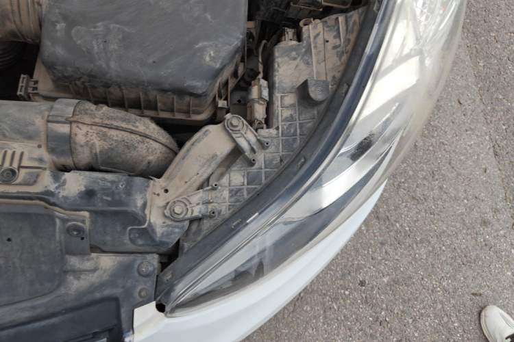 Used Hyundai Elantra (5th Generation / Langdong) 2015 1.6L Manual Leading Model Engine Bay Left