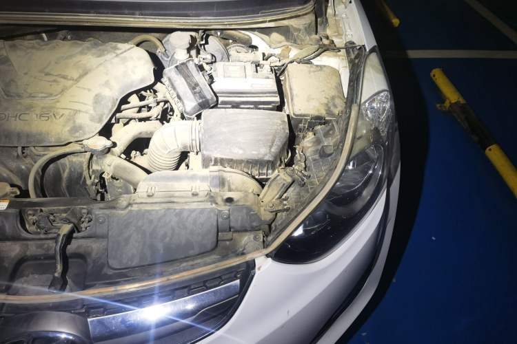 Used Hyundai Elantra (5th Generation / Langdong) 2015 1.6L Automatic Fashion Model Engine Bay Left