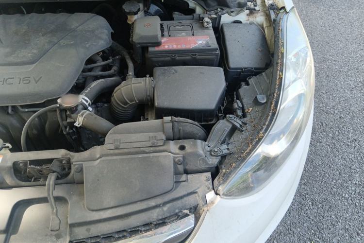 Used Hyundai Elantra (5th Generation / Langdong) 2015 1.6L Automatic Luxury Model Engine Bay Left
