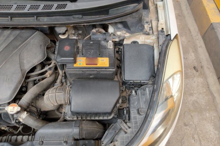 Used Hyundai Elantra (5th Generation / Langdong) 2015 1.6L Automatic Leading Model Engine Bay Left