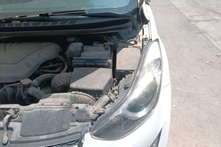 Used Hyundai Elantra (5th Generation / Langdong) 2015 1.6L Manual Leading Model Engine Bay Left