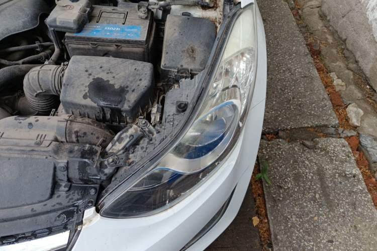 Used Hyundai Elantra (5th Generation / Langdong) 2015 1.6L Automatic Leading Model Engine Bay Left