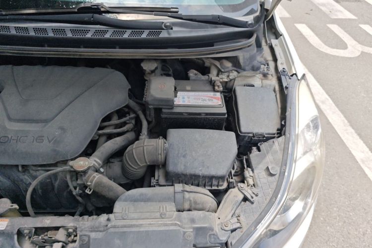 Used Hyundai Elantra (5th Generation / Langdong) 2015 1.6L Automatic Leading Model Engine Bay Left