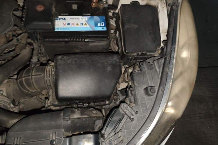 Used Hyundai Elantra (5th Generation / Langdong) 2015 1.6L Automatic Luxury Model Engine Bay Left