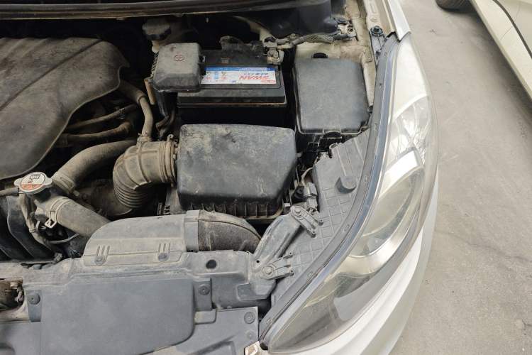 Used Hyundai Elantra (5th Generation / Langdong) 2015 1.6L Manual Leading Model Engine Bay Left