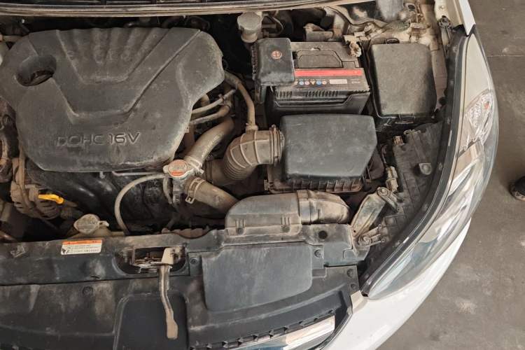 Used Hyundai Elantra (5th Generation / Langdong) 2015 1.6L Automatic Fashion Model Engine Bay Left
