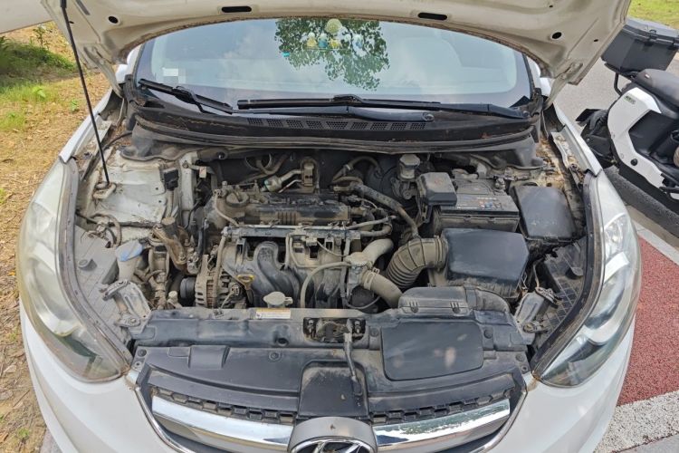 Used Hyundai Elantra (5th Generation / Langdong) 2015 1.6L Manual Leading Model Engine Bay