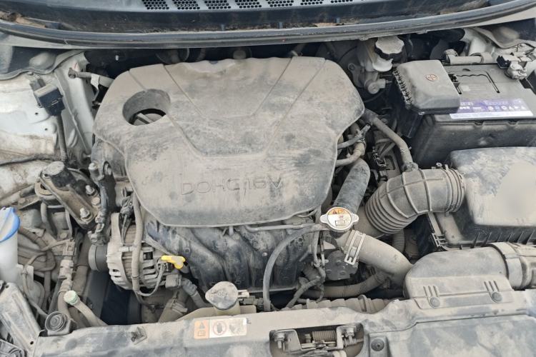 Used Hyundai Elantra (5th Generation / Langdong) 2015 1.6L Automatic Leading Model Engine Bay