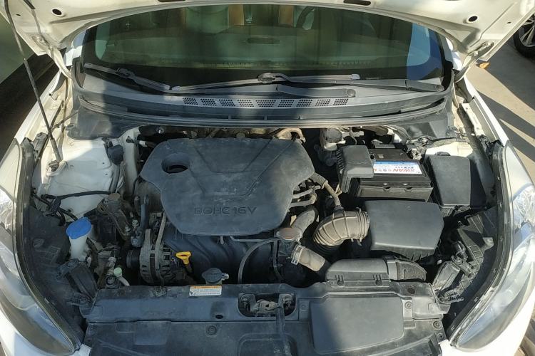 Used Hyundai Elantra (5th Generation / Langdong) 2015 1.6L Automatic Leading Model Engine Bay