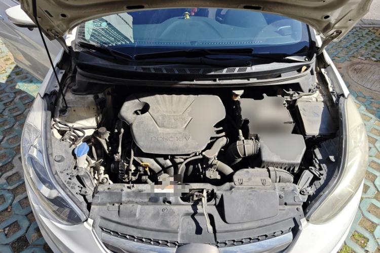 Used Hyundai Elantra (5th Generation / Langdong) 2015 1.6L Automatic Luxury Model Engine Bay