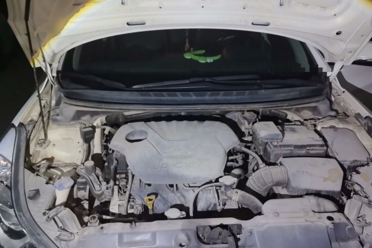 Used Hyundai Elantra (5th Generation / Langdong) 2015 1.6L Automatic Leading Model Engine Bay