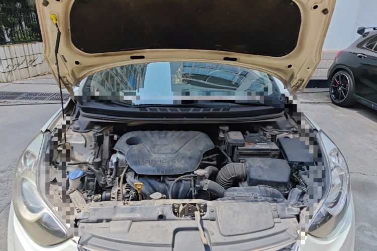 Used Hyundai Elantra (5th Generation / Langdong) 2015 1.6L Automatic Leading Model Engine Bay