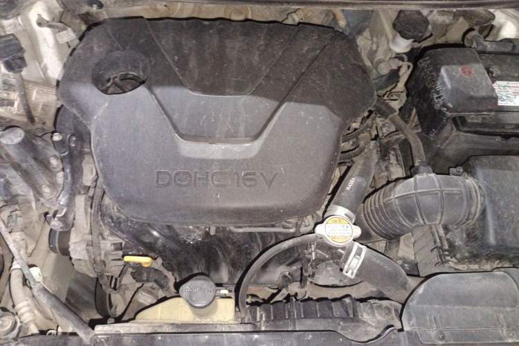 Used Hyundai Elantra (5th Generation / Langdong) 2015 1.6L Automatic Luxury Model Engine Bay