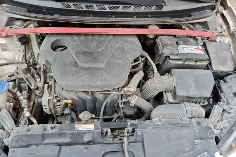 Used Hyundai Elantra (5th Generation / Langdong) 2015 1.6L Automatic Fashion Model Engine Bay