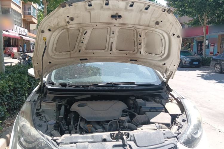 Used Hyundai Elantra (5th Generation / Langdong) 2015 1.6L Manual Leading Model Engine Bay