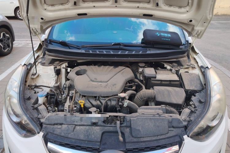 Used Hyundai Elantra (5th Generation / Langdong) 2015 1.6L Automatic Leading Model Engine Bay