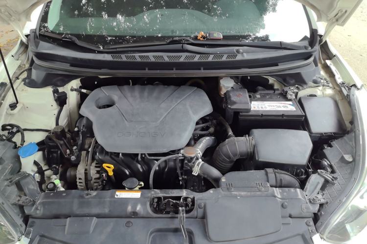 Used Hyundai Elantra (5th Generation / Langdong) 2015 1.6L Automatic Leading Model Engine Bay