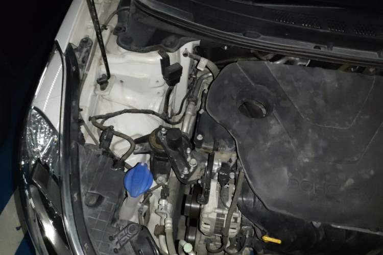 Used Hyundai Elantra (5th Generation / Langdong) 2015 1.6L Automatic Leading Model Engine Bay Right
