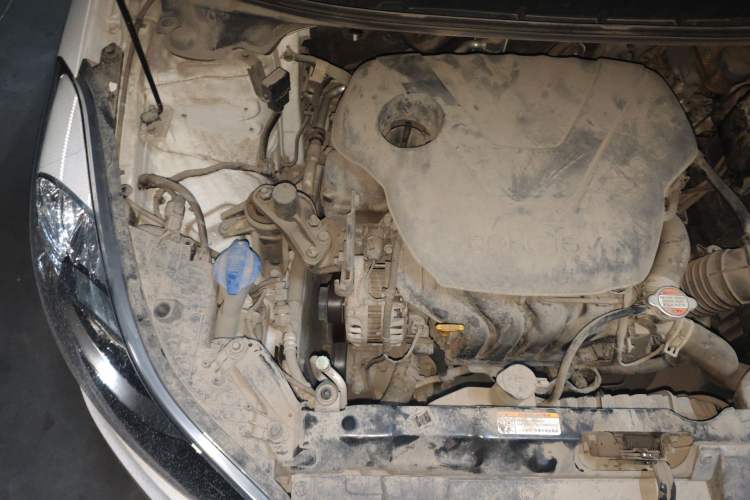 Used Hyundai Elantra (5th Generation / Langdong) 2015 1.6L Manual Leading Model Engine Bay Right