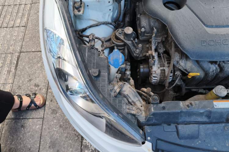 Used Hyundai Elantra (5th Generation / Langdong) 2015 1.6L Automatic Luxury Model Engine Bay Right