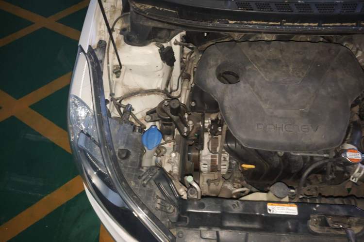 Used Hyundai Elantra (5th Generation / Langdong) 2015 1.6L Manual Leading Model Engine Bay Right