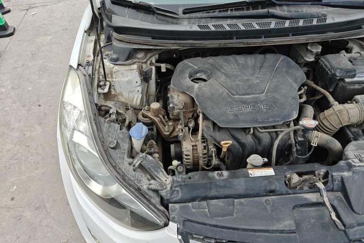 Used Hyundai Elantra (5th Generation / Langdong) 2015 1.6L Manual Fashion Edition Engine Bay Right