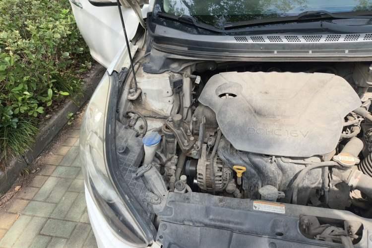 Used Hyundai Elantra (5th Generation / Langdong) 2015 1.6L Automatic Leading Model Engine Bay Right