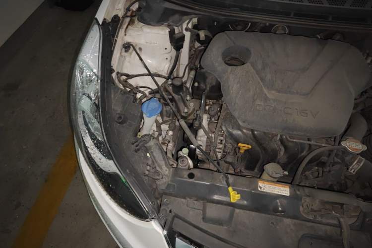 Used Hyundai Elantra (5th Generation / Langdong) 2015 1.6L Automatic Leading Model Engine Bay Right