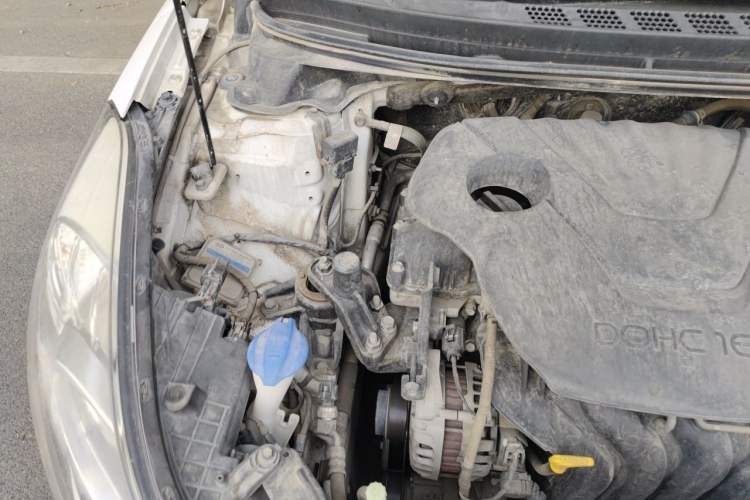 Used Hyundai Elantra (5th Generation / Langdong) 2015 1.6L Automatic Fashion Model Engine Bay Right