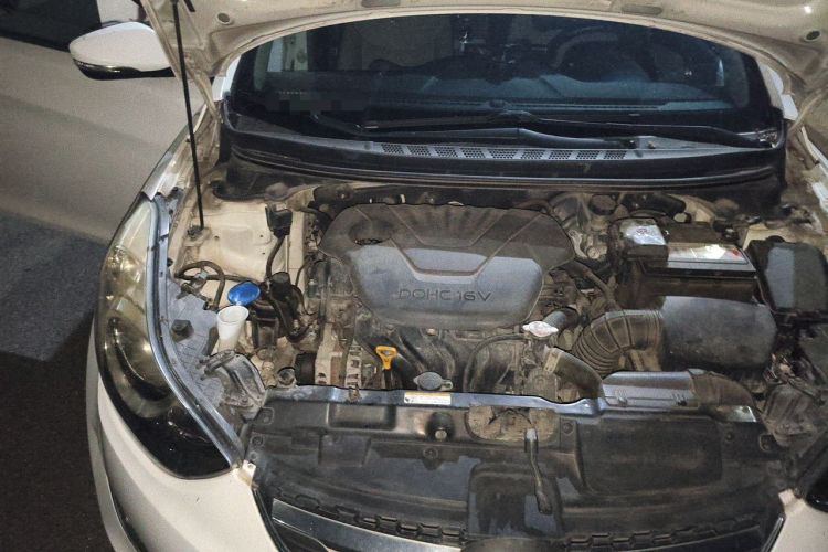 Used Hyundai Elantra (5th Generation / Langdong) 2015 1.6L Automatic Leading Model Engine Bay Right