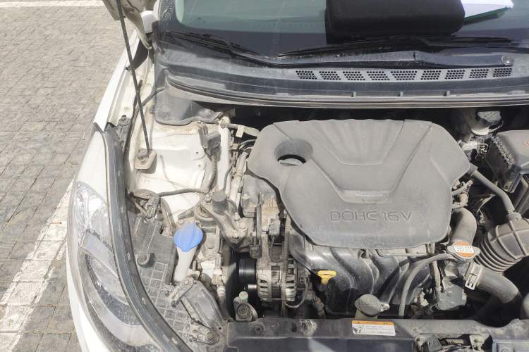 Used Hyundai Elantra (5th Generation / Langdong) 2015 1.6L Automatic Leading Model Engine Bay Right