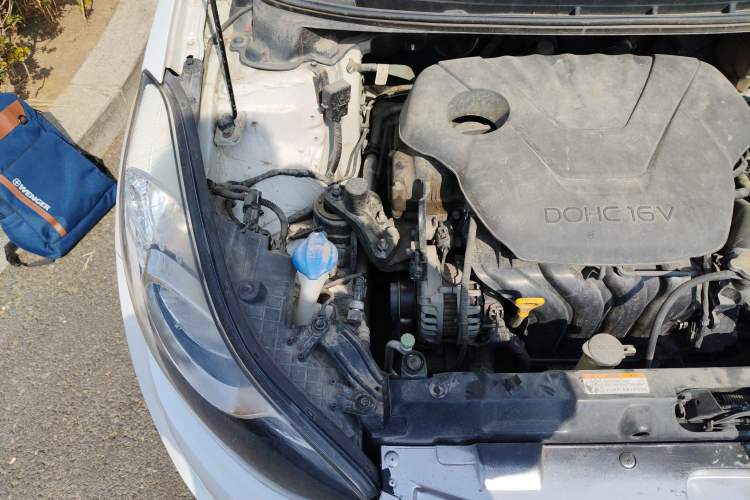 Used Hyundai Elantra (5th Generation / Langdong) 2015 1.6L Automatic Leading Model Engine Bay Right