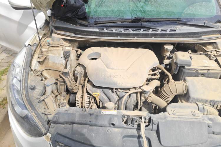 Used Hyundai Elantra (5th Generation / Langdong) 2015 1.6L Automatic Leading Model Engine Bay Right