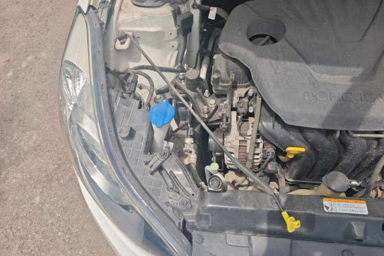 Used Hyundai Elantra (5th Generation / Langdong) 2015 1.6L Automatic Leading Model Engine Bay Right