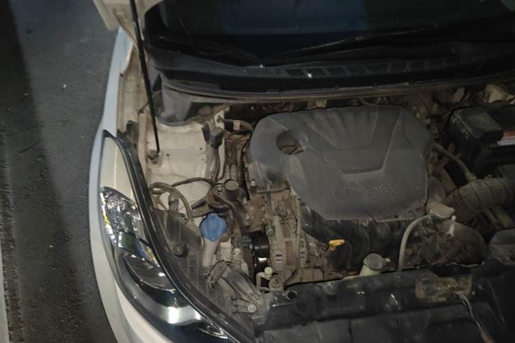 Used Hyundai Elantra (5th Generation / Langdong) 2015 1.6L Automatic Leading Model Engine Bay Right