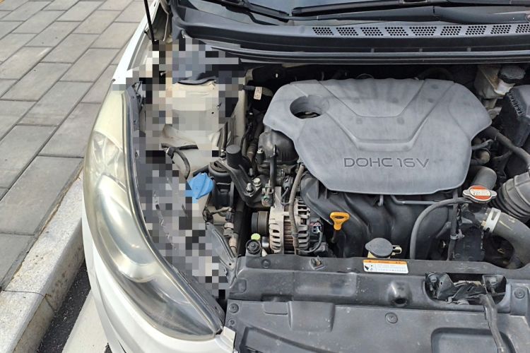 Used Hyundai Elantra (5th Generation / Langdong) 2015 1.6L Automatic Luxury Model Engine Bay Right