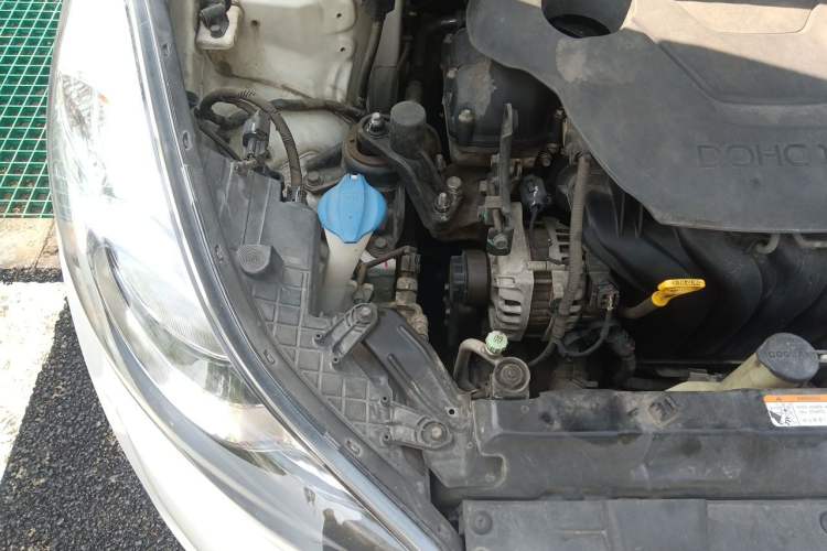 Used Hyundai Elantra (5th Generation / Langdong) 2015 1.6L Manual Leading Model Engine Bay Right