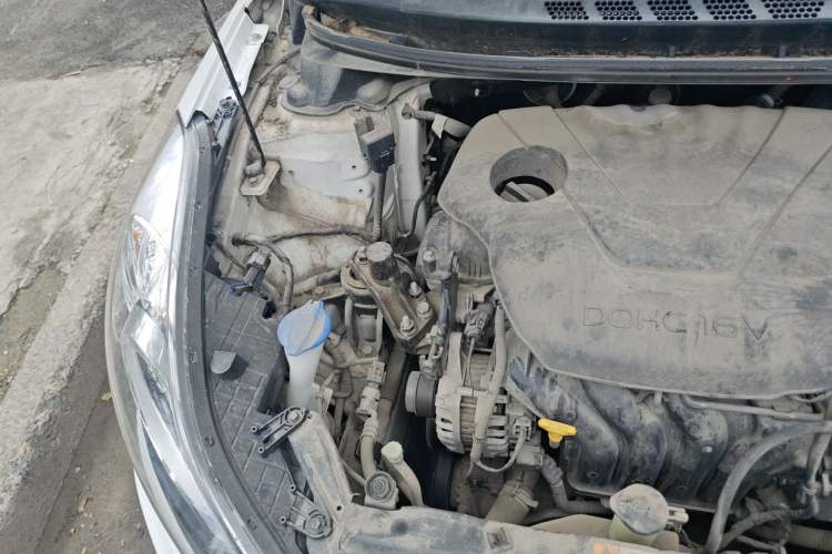 Used Hyundai Elantra (5th Generation / Langdong) 2015 1.6L Automatic Leading Model Engine Bay Right