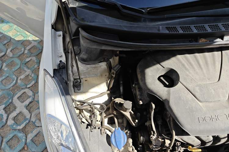 Used Hyundai Elantra (5th Generation / Langdong) 2015 1.6L Automatic Luxury Model Engine Bay Right
