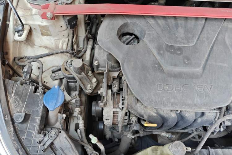 Used Hyundai Elantra (5th Generation / Langdong) 2015 1.6L Automatic Fashion Model Engine Bay Right