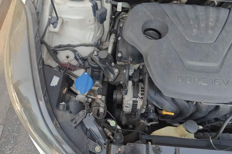 Used Hyundai Elantra (5th Generation / Langdong) 2015 1.6L Automatic Leading Model Engine Bay Right