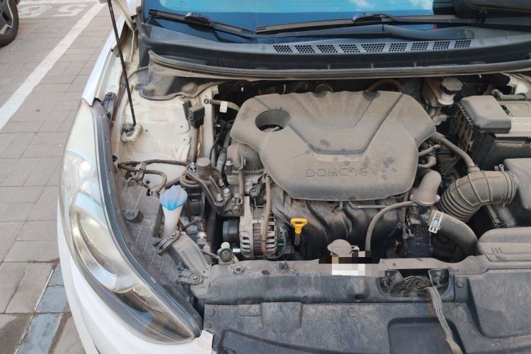 Used Hyundai Elantra (5th Generation / Langdong) 2015 1.6L Automatic Leading Model Engine Bay Right