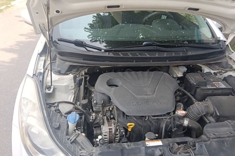 Used Hyundai Elantra (5th Generation / Langdong) 2015 1.6L Manual Leading Model Engine Bay Right
