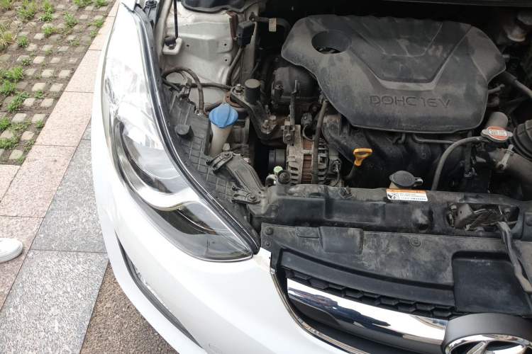 Used Hyundai Elantra (5th Generation / Langdong) 2015 1.6L Automatic Leading Model Engine Bay Right